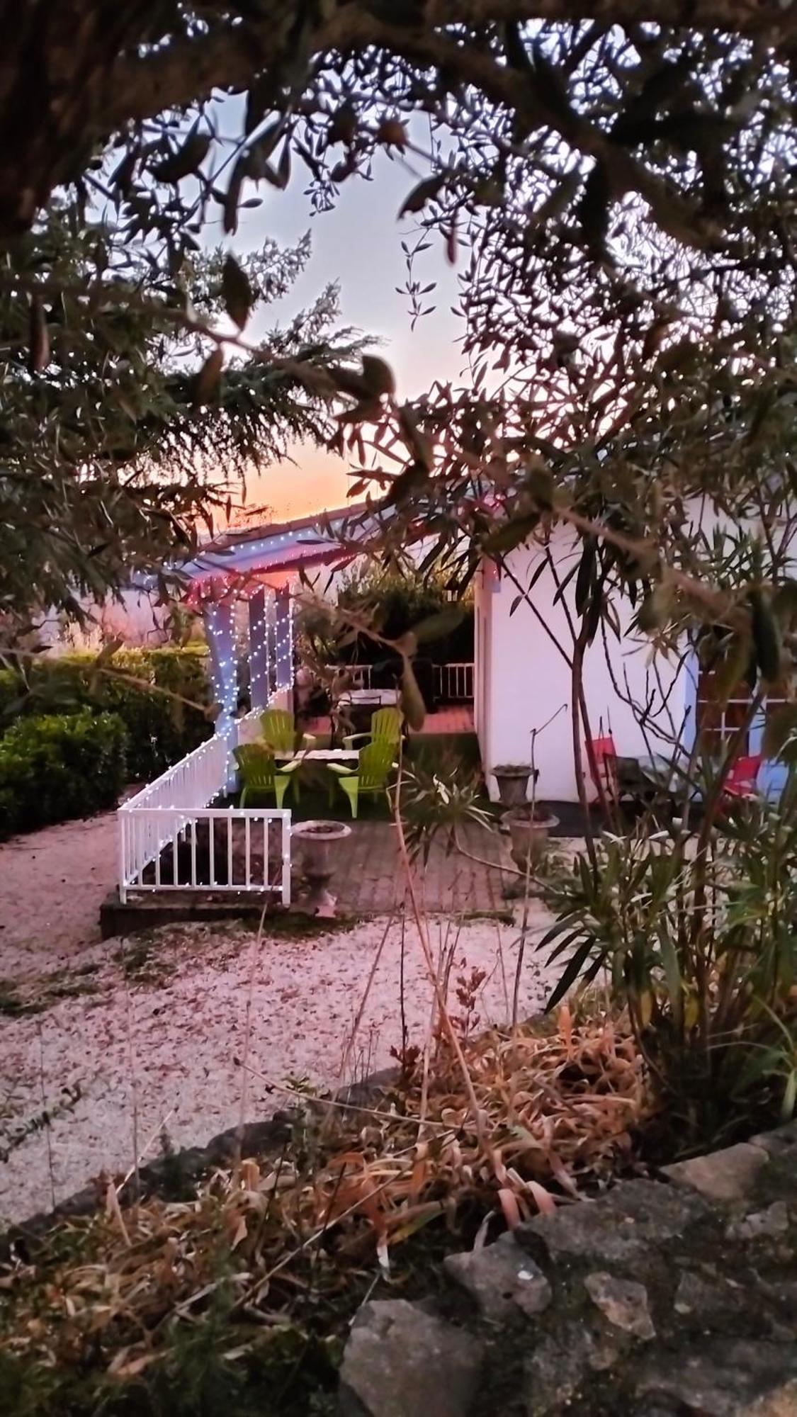 Tikazela - Domaine Ombre Et Lumiere Bed & Breakfast Saint-Jean-de-Muzols Ngoại thất bức ảnh